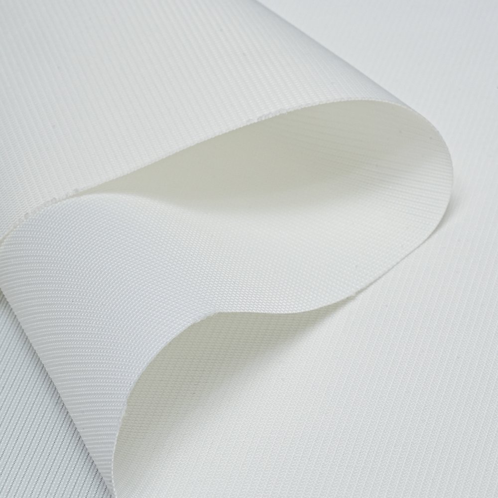 golf-screen-fabric-curved-edge
